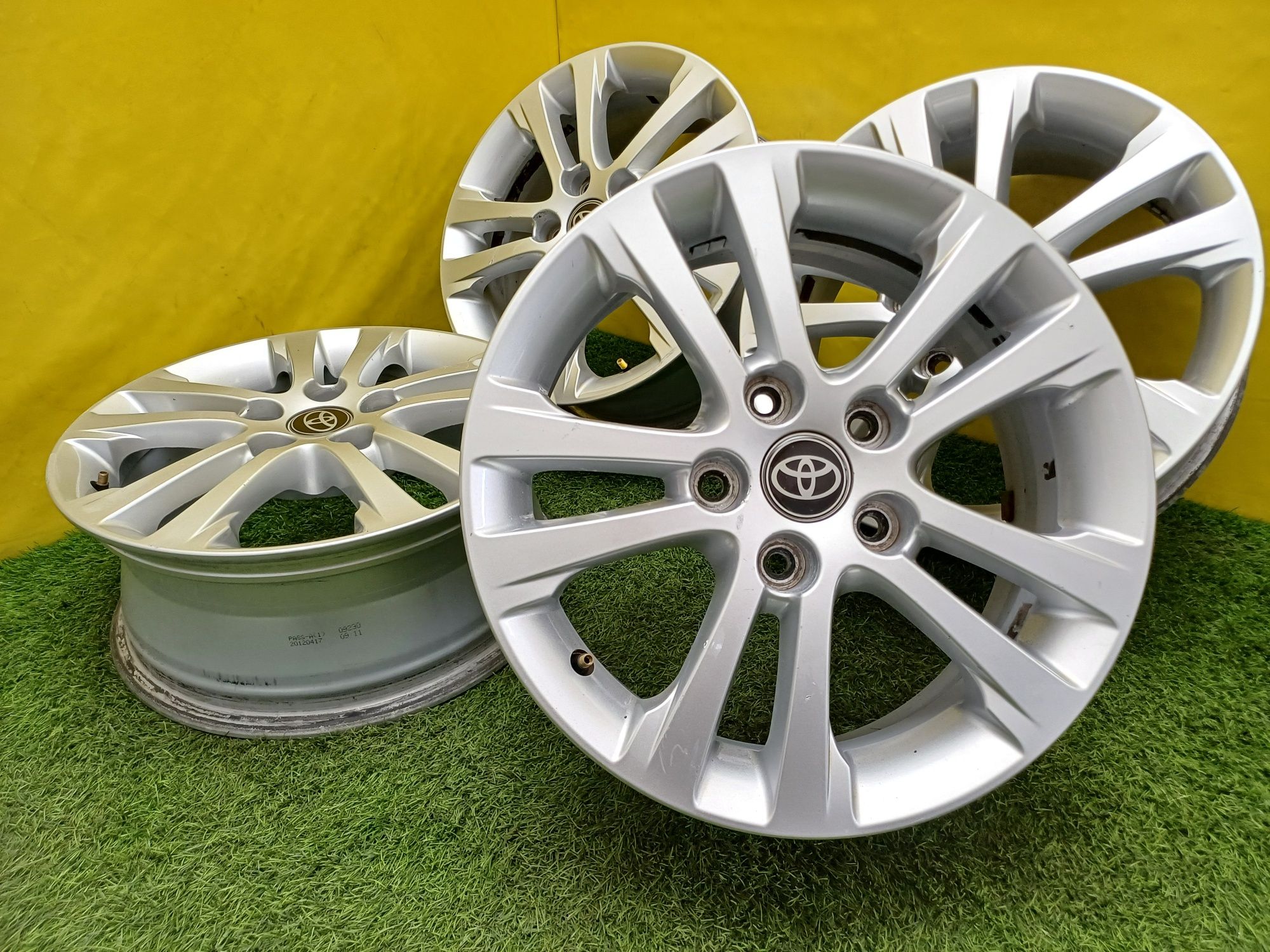 Диски R16 5×114.3 на Toyota и другие.