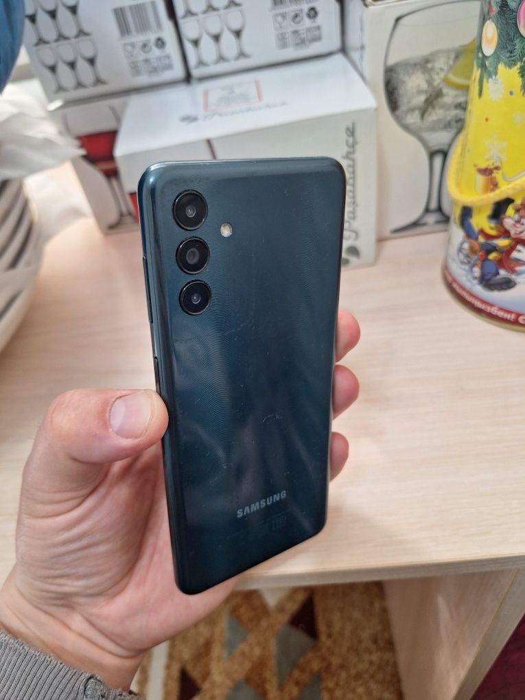 Самсунг А04S продам