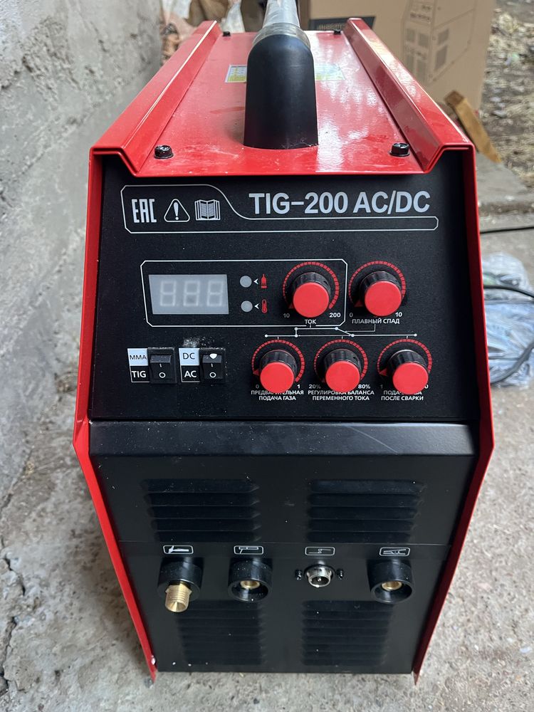 Сварочный аппарат Magnetta Tig-200 AC-DC