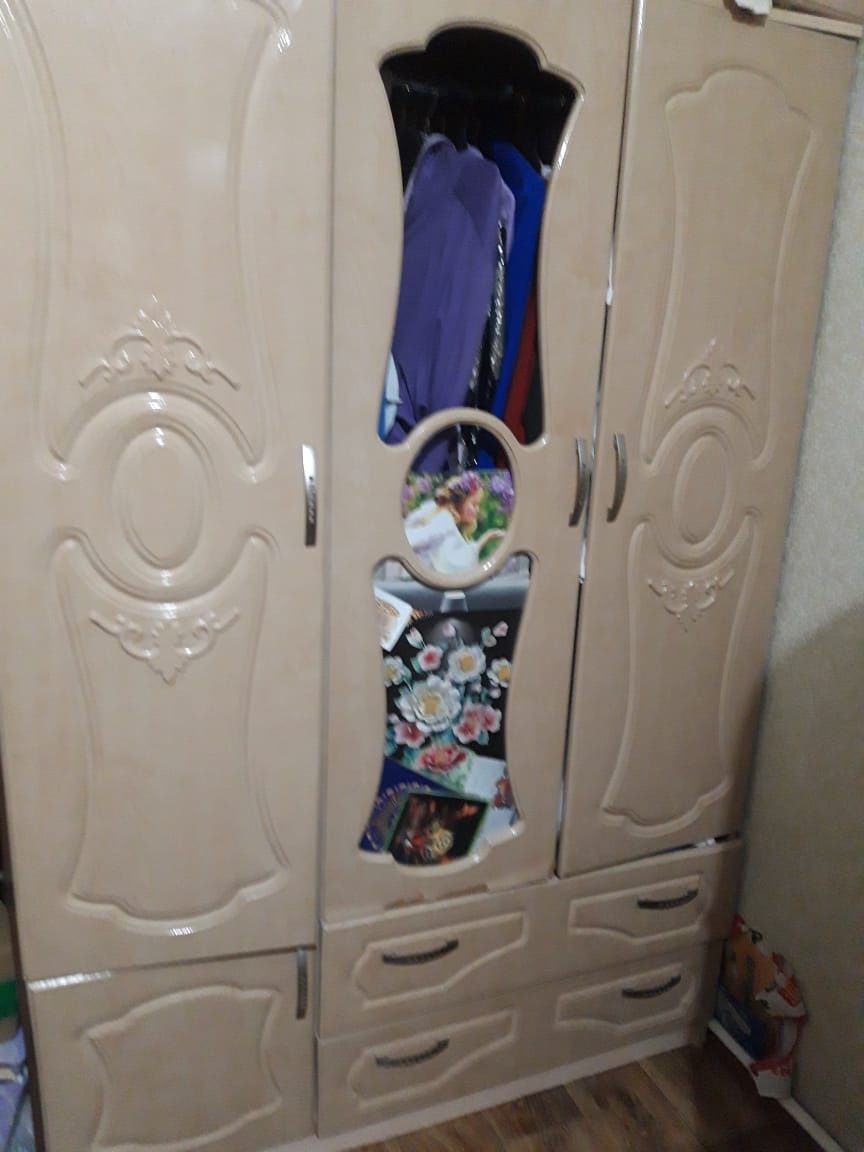 Спальный гарнитур