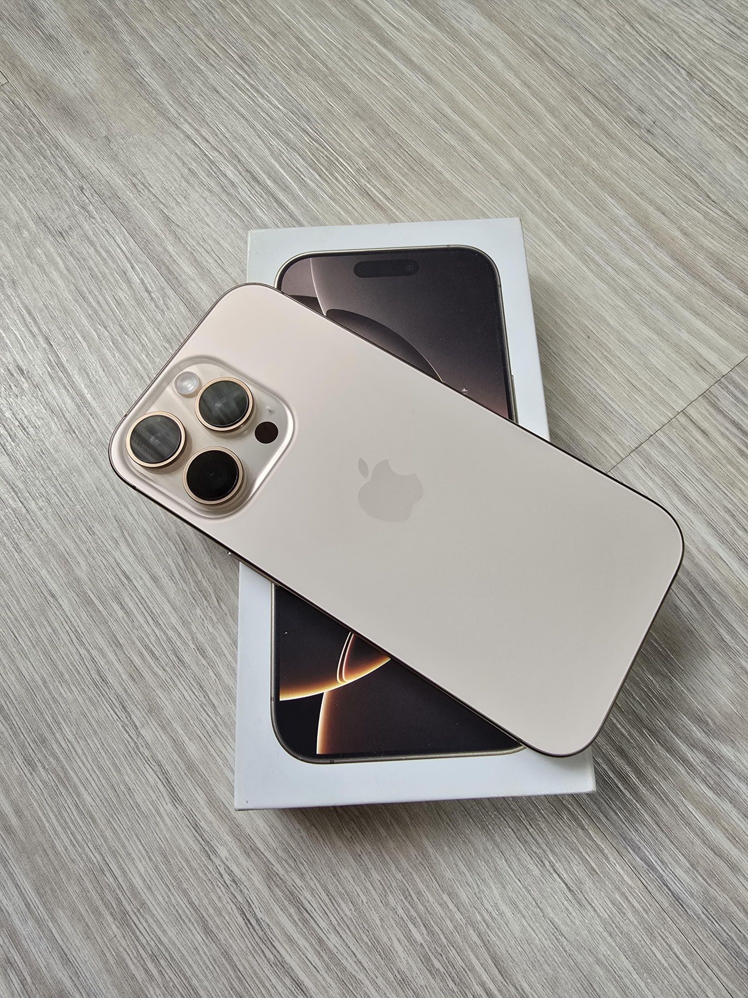 Iphone 16 Pro 256Gb Desert Titanium