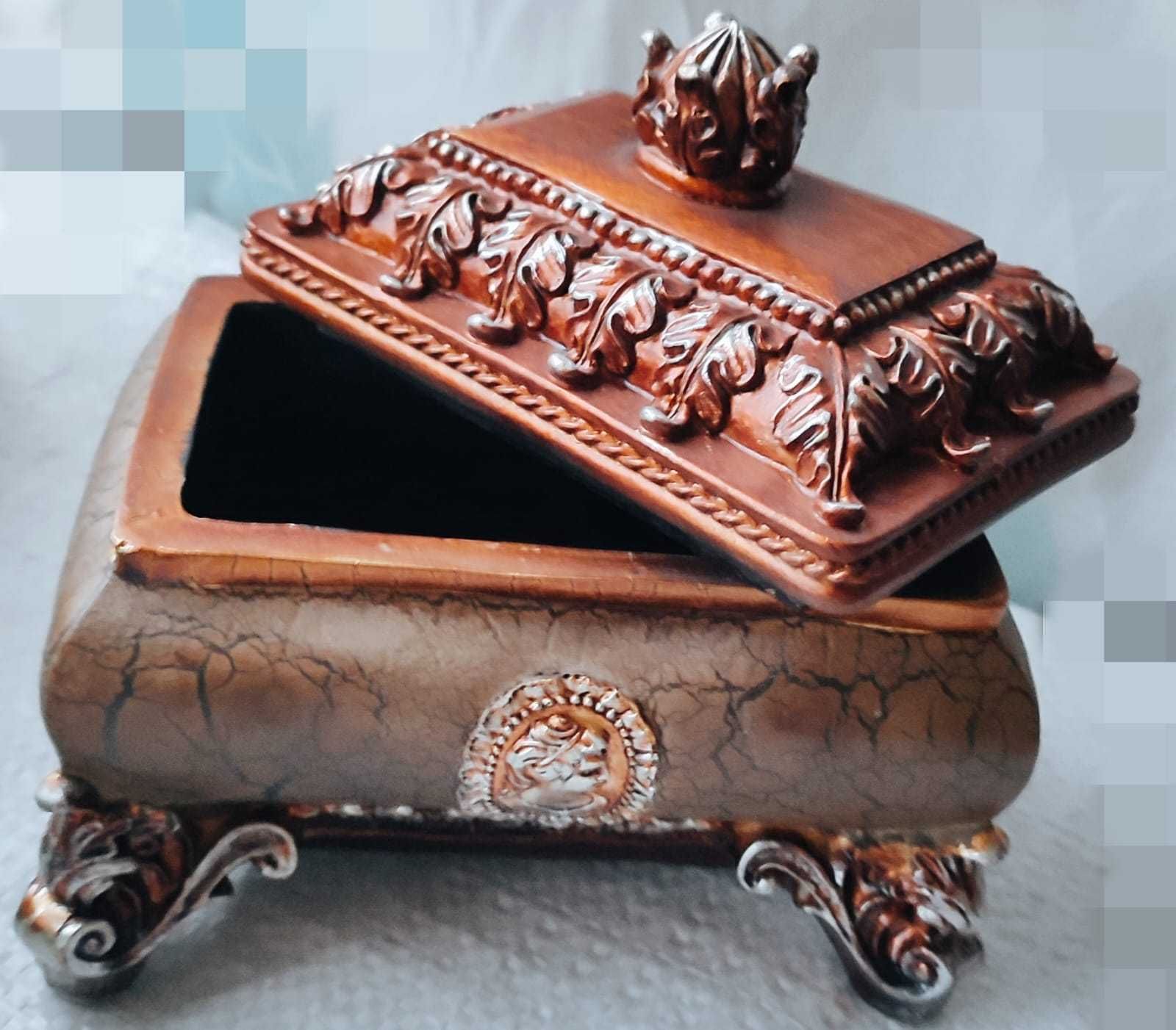Шкатулка, подсвечник, вазы, сувениры, копилки, жаба с деньгами, новое