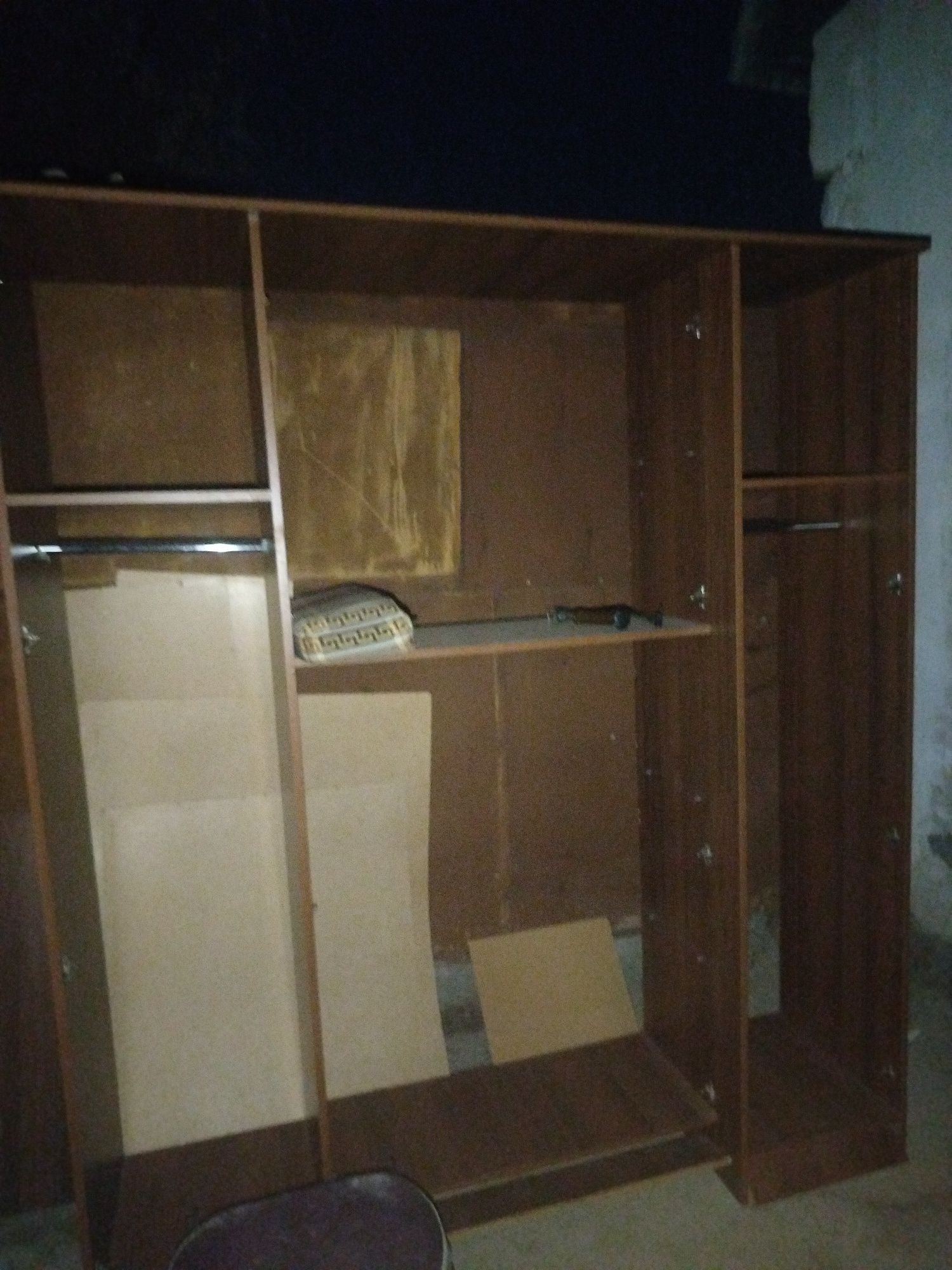 Шифоньер продам разобранном виде