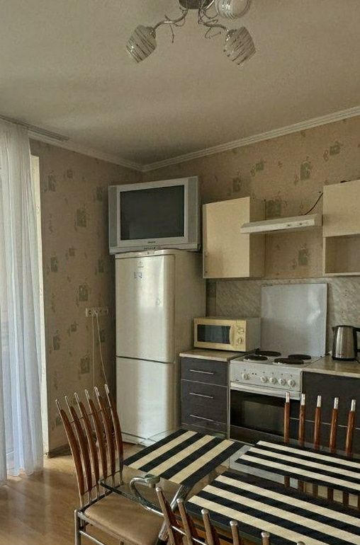 в аренду двушка мкр Зачаганск