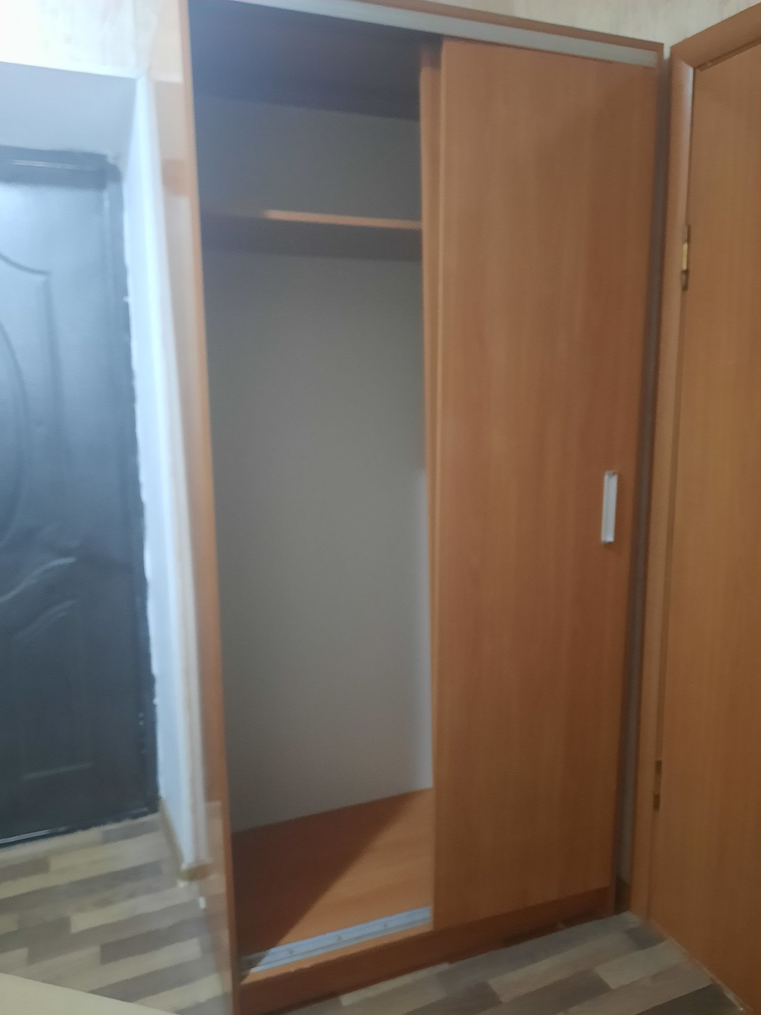 Көрпе жинайтын шкаф