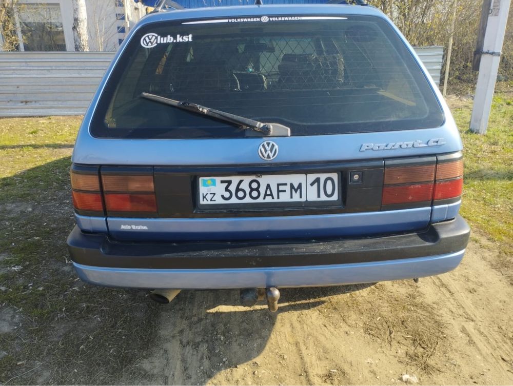 Продам машину Wolksvagen b3 универсал 1,9 .Торг уместен