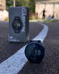 Смарт-часы Garmin Forerunner 165 черный-серый. Почти новая с  гарант.