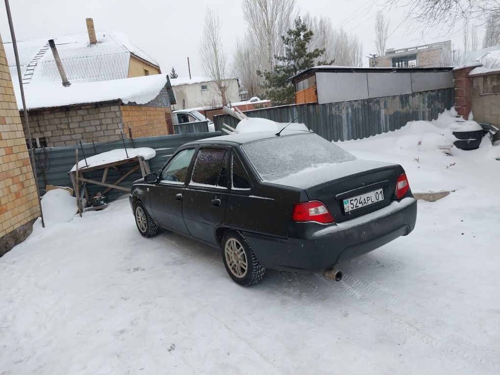 Продам надёжную авто расход топлива минимальный Дэу нексия каробка мех