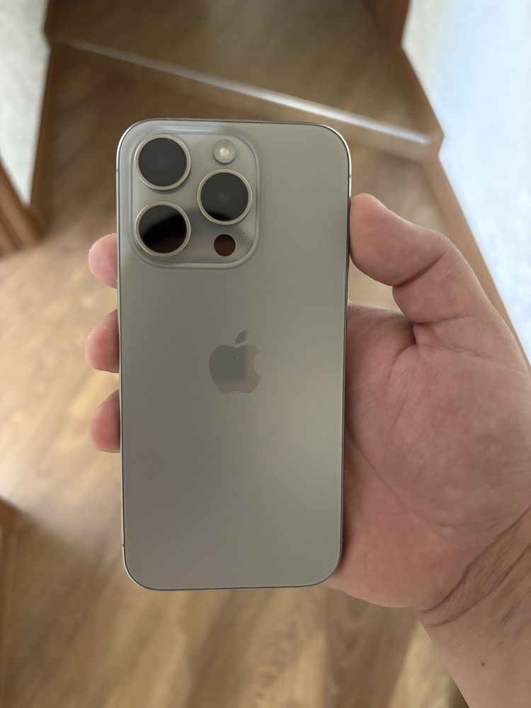 Продам iphone 15 pro 128g