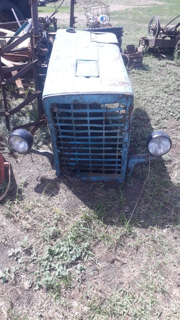 Продам две кабины на мтз капот