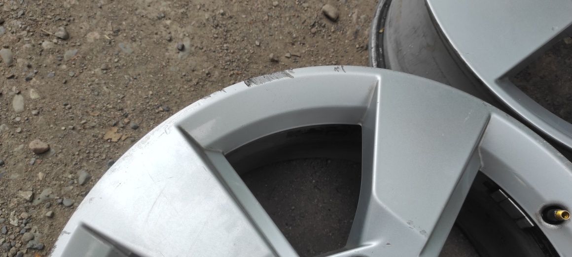 Комплект оригинальных дисков R17_5*112_et45_7j. Skoda. Vw. Audi.