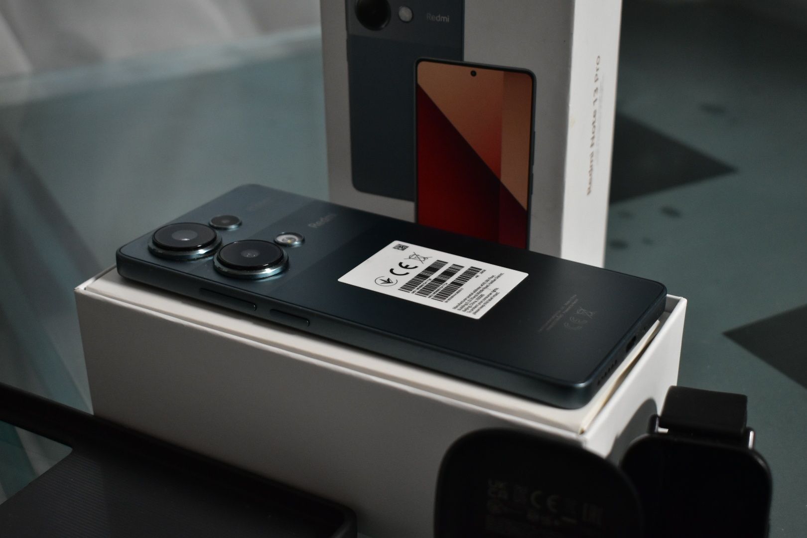 Полный комплект Redmi Note 13 pro. Смартфон, наушники, часы.