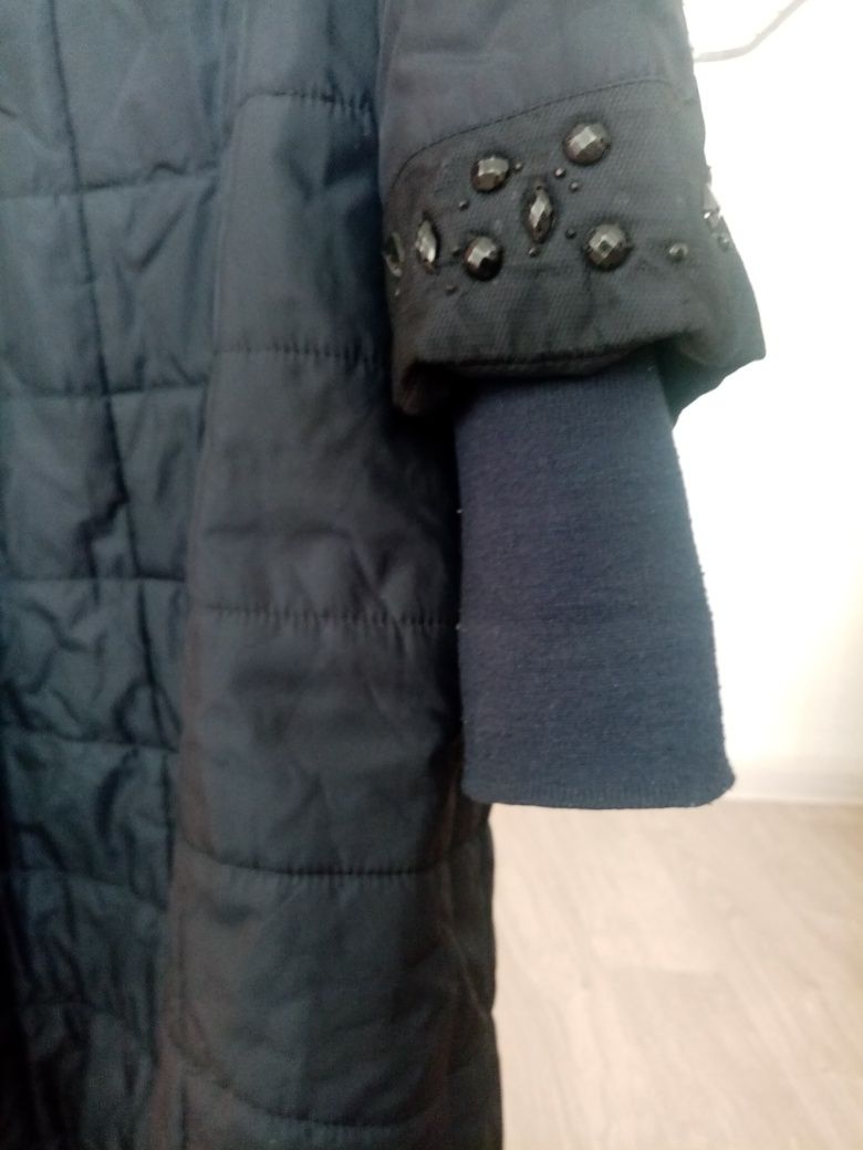 Продам женское демисезонное пальто