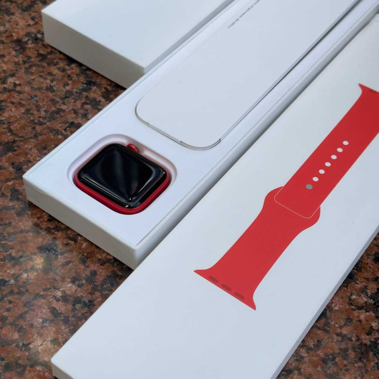 Apple Watch 6, 40мм / LOMBARD