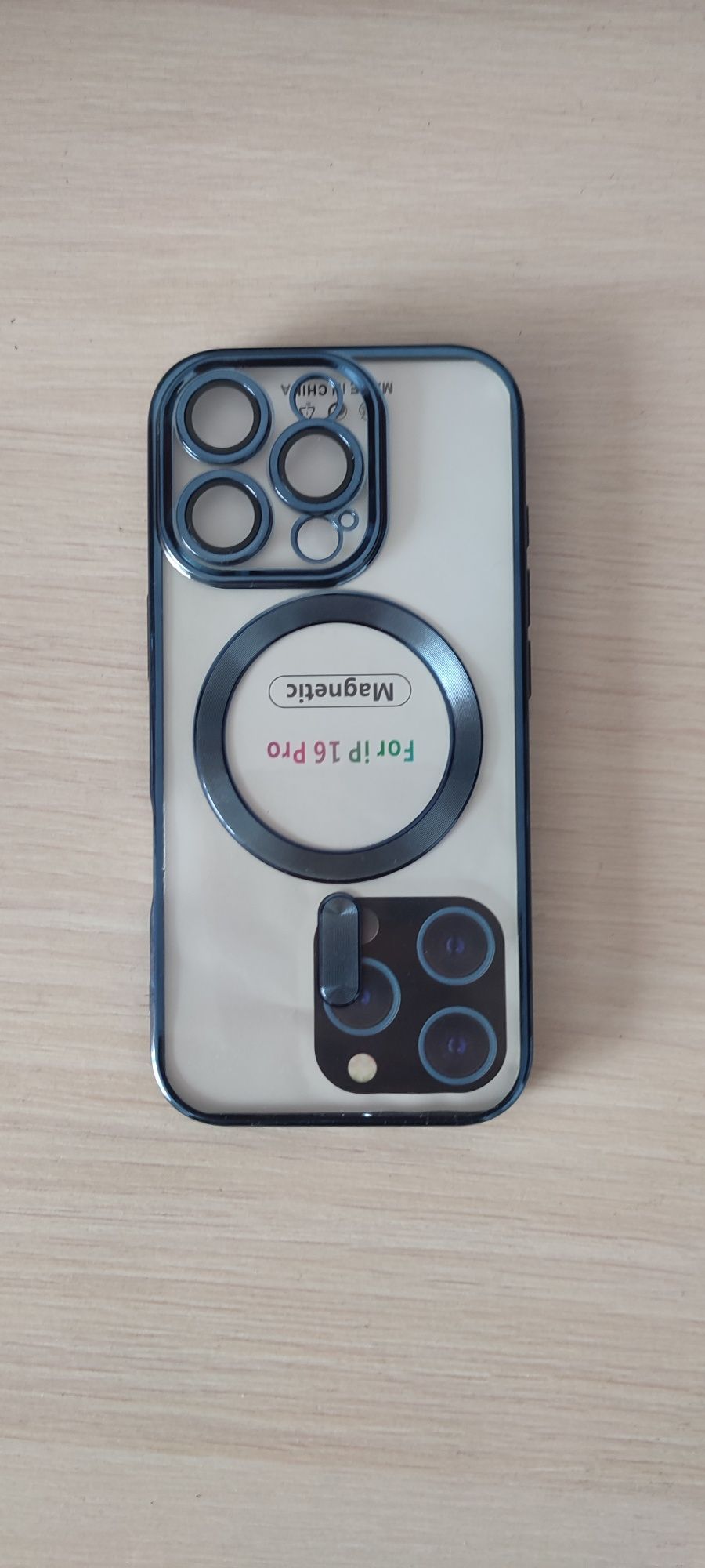 iPhone 16 Pro чехол
