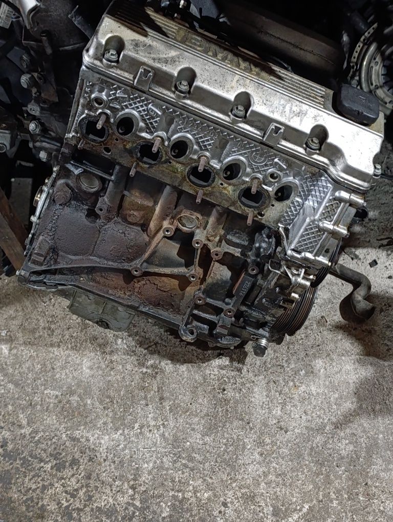 Двигатель под ремонт на BMW E46 M43