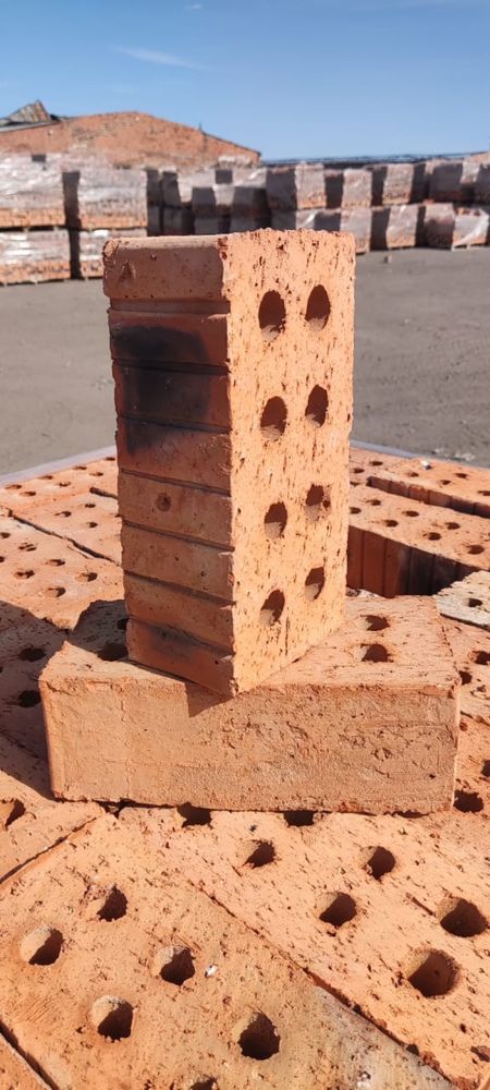 Кирпич Керамический М 125. М 150