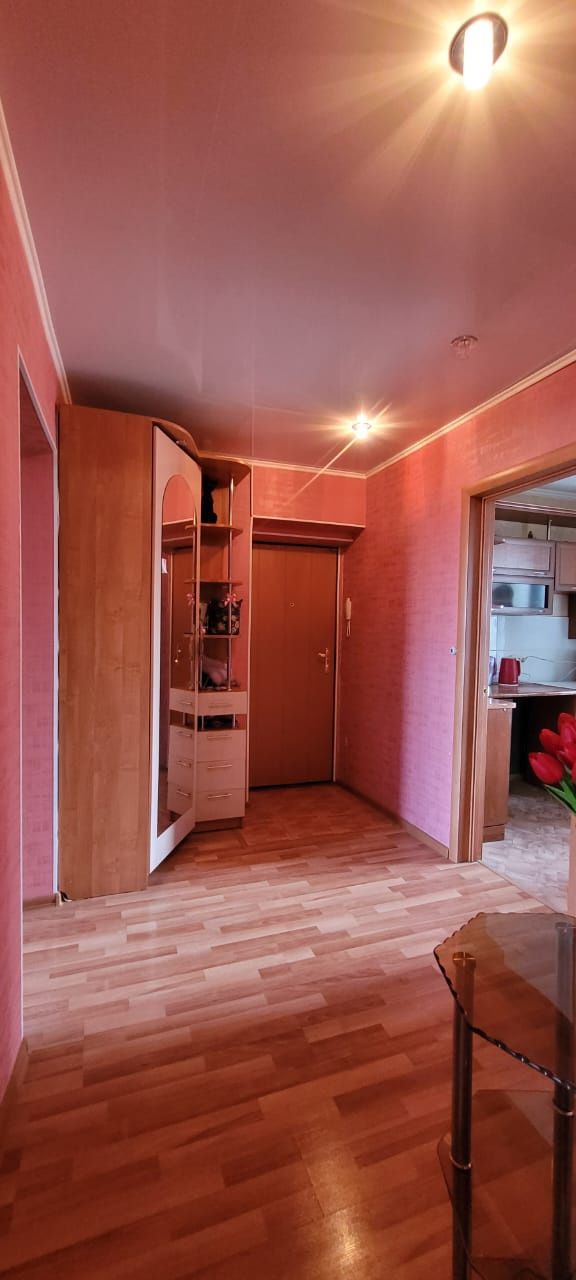 Продается 3-комнатная квартира, в районе колхозного рынка 21600