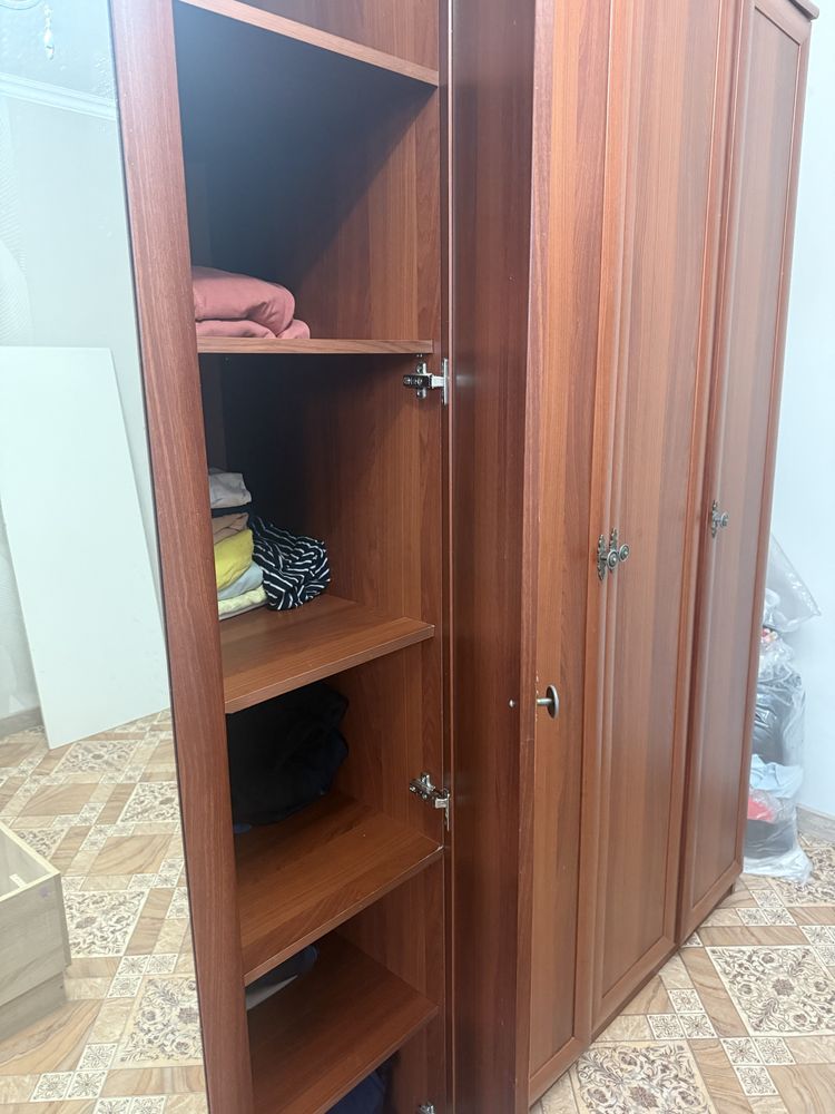 Шкаф для спальной