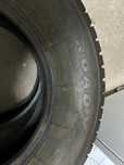 Продам зимние шипованные шины 215/70/R15C