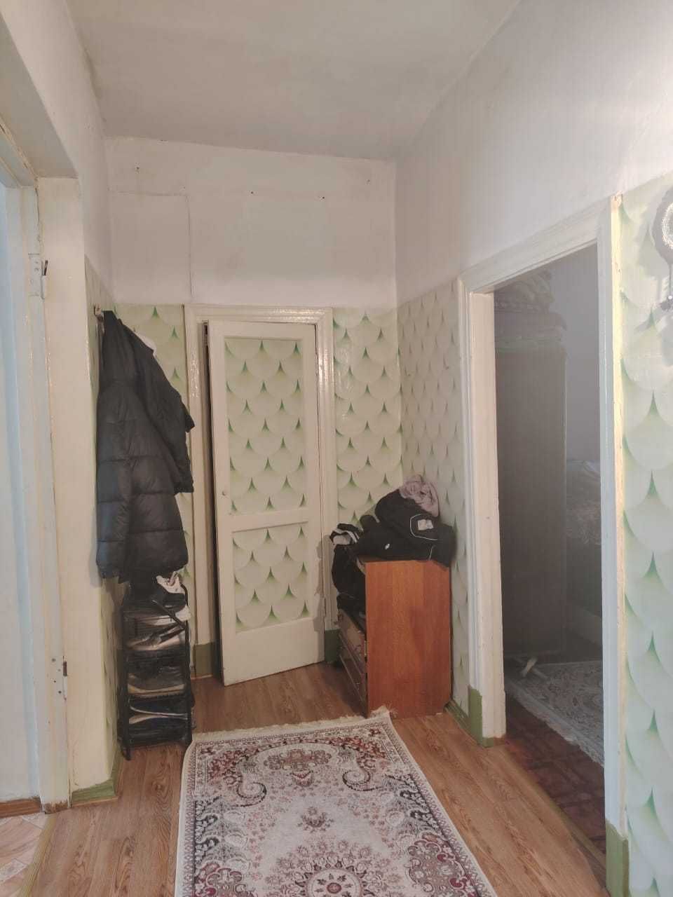 Продам 2-х квартиру кирпич,5/5эт, балкон ул.Потанина д.17