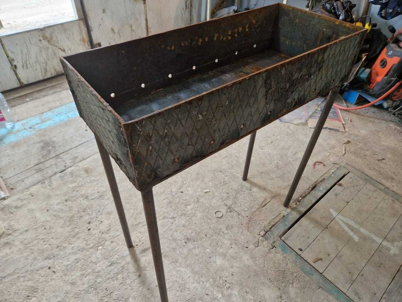 Срочно! Мангалы из металла 6мм , размер 800/350/170мм, с ножками.