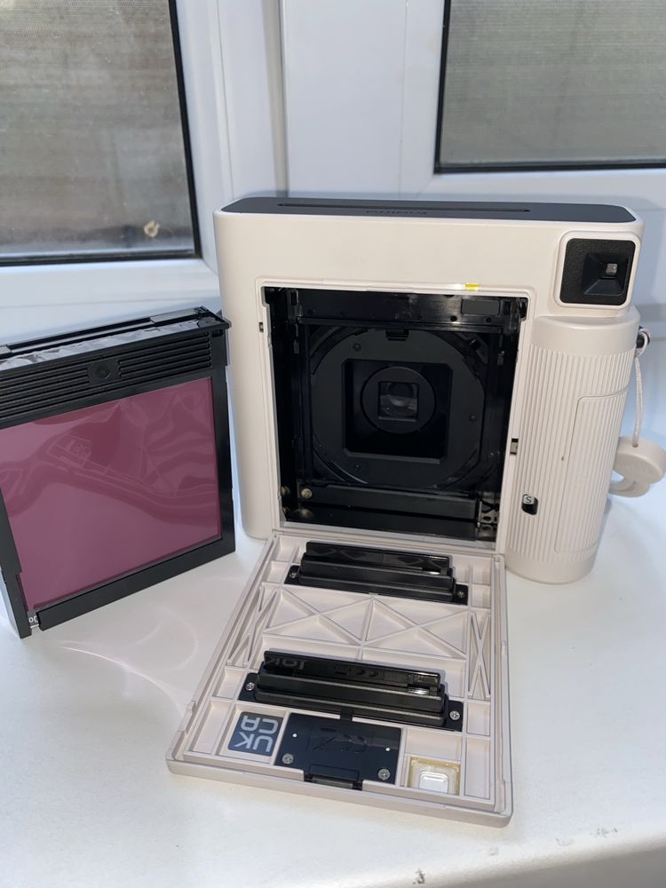 Instax Square SQ1 белый