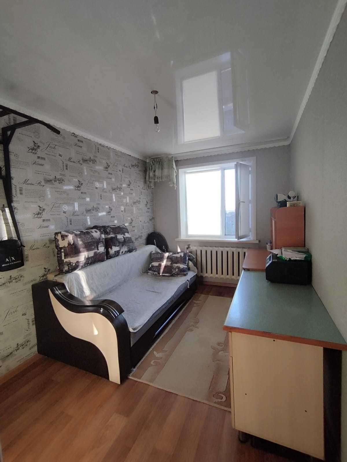 В продаже 3 комнатная квартира, 6 м-он, комнаты раздельные
