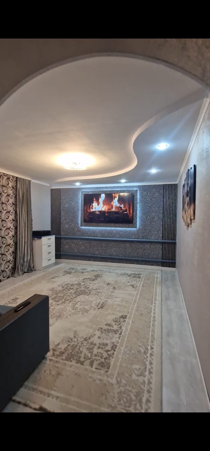 Срочно продам очень уютный теплый дом. Удобное расположение.