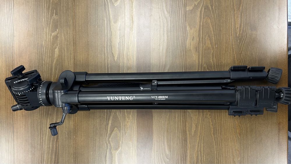 Продам Штатив Yunteng VCT- 880RM