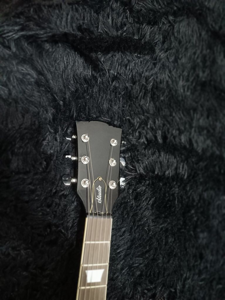 Epiphone les paul с корейскими рельсовыми хамбакерами