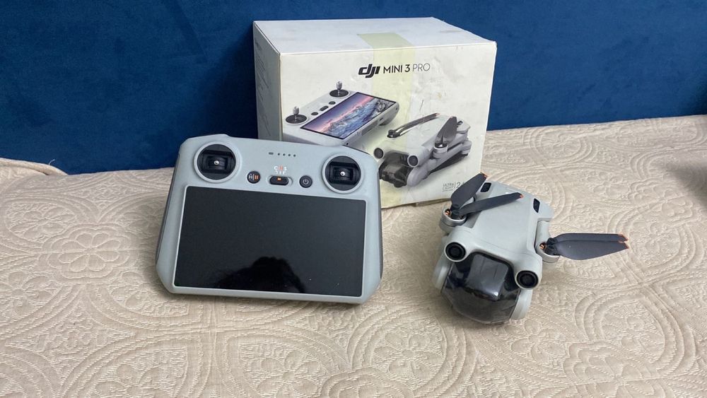 Дрон DJI Mini 3 Pro белый + DJI RC