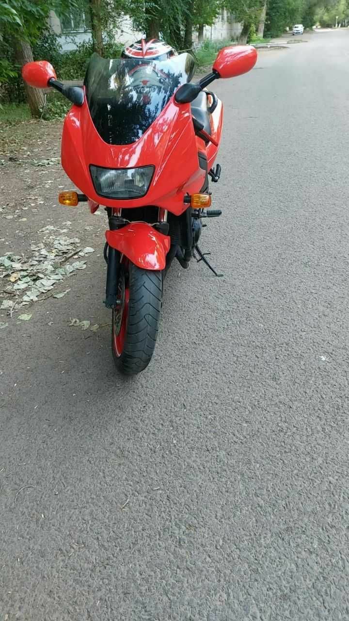 Продам Suzuki RF400