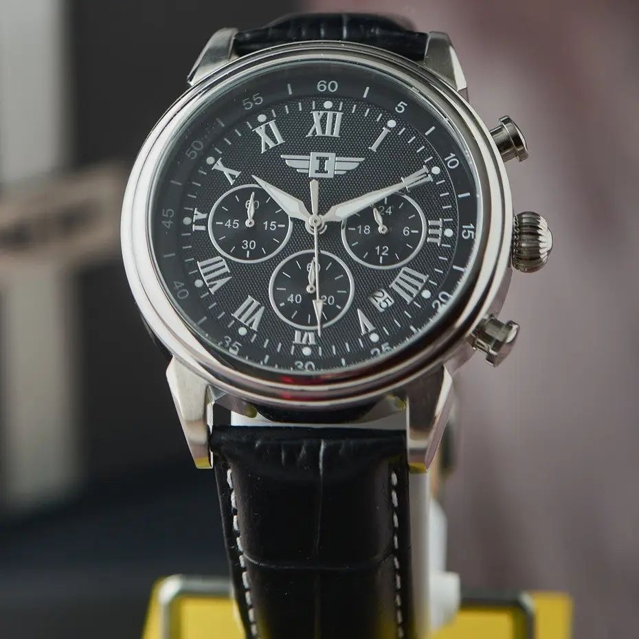 Наручные часы от Invicta Классический Хронограф