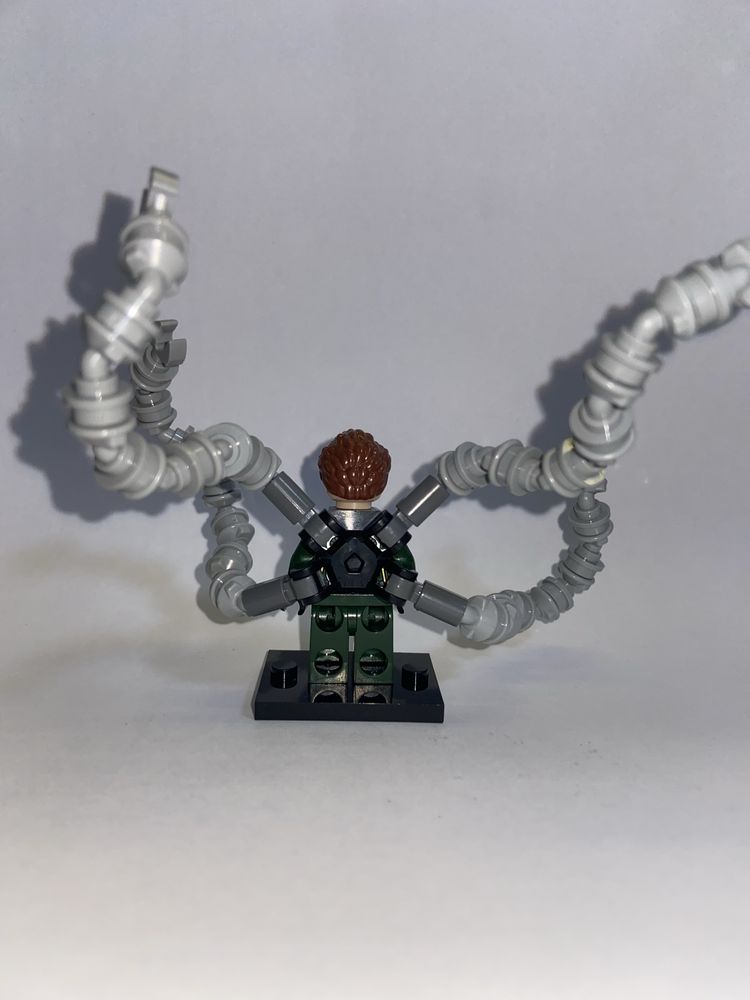 LEGO мини-фигурка «Доктор осьминог» MARVEL