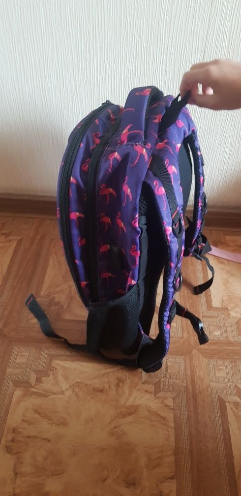 Рюкзак школьный ,ранец