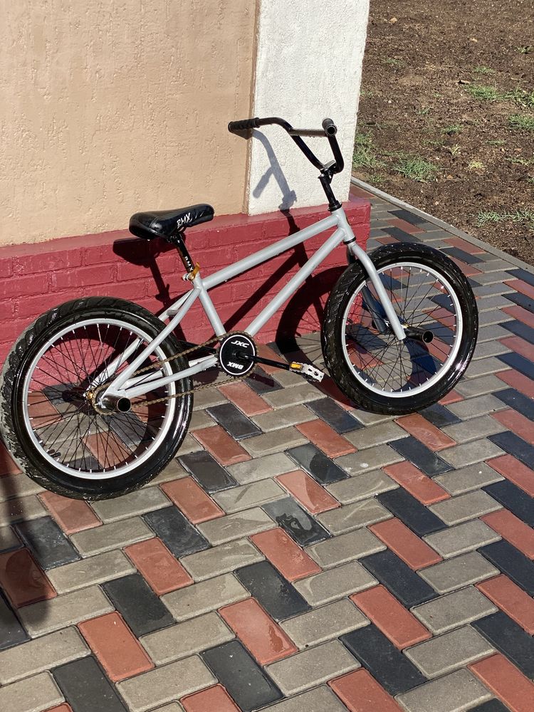 BMX велосипед в хорошем состоянии