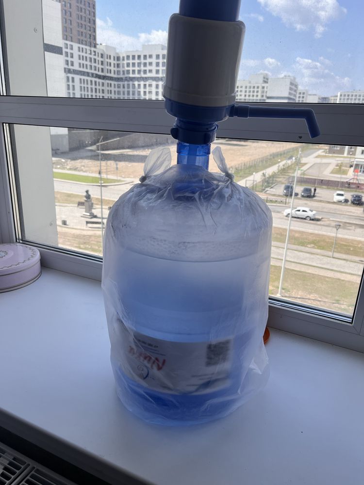 Продам 3 бутыля и 2 помпы