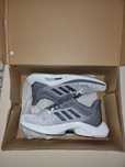 Продаю новые оригинальные летние кроссовки Adidas