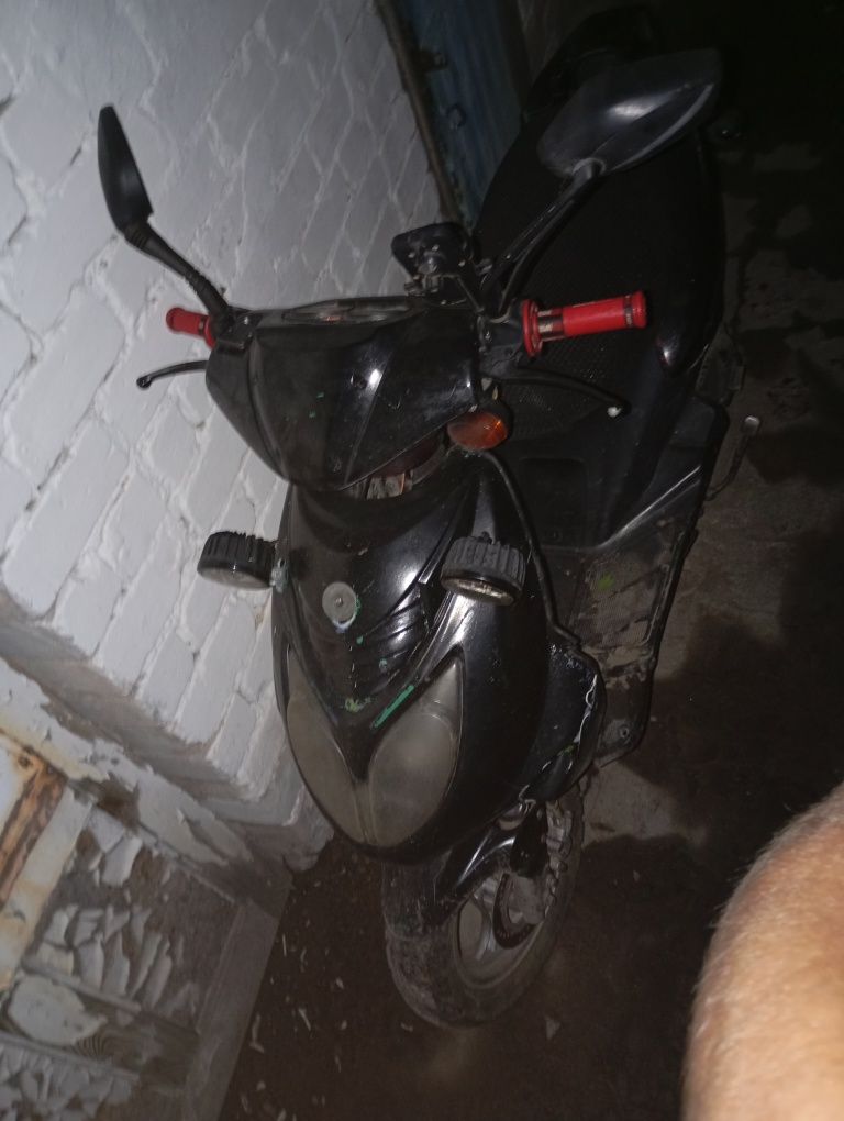 Продам скутер лупос