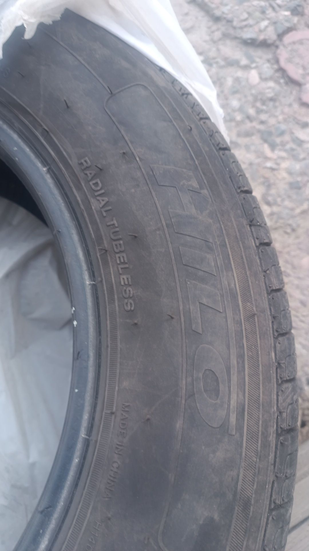 Продам Резину 205/65R15 лето