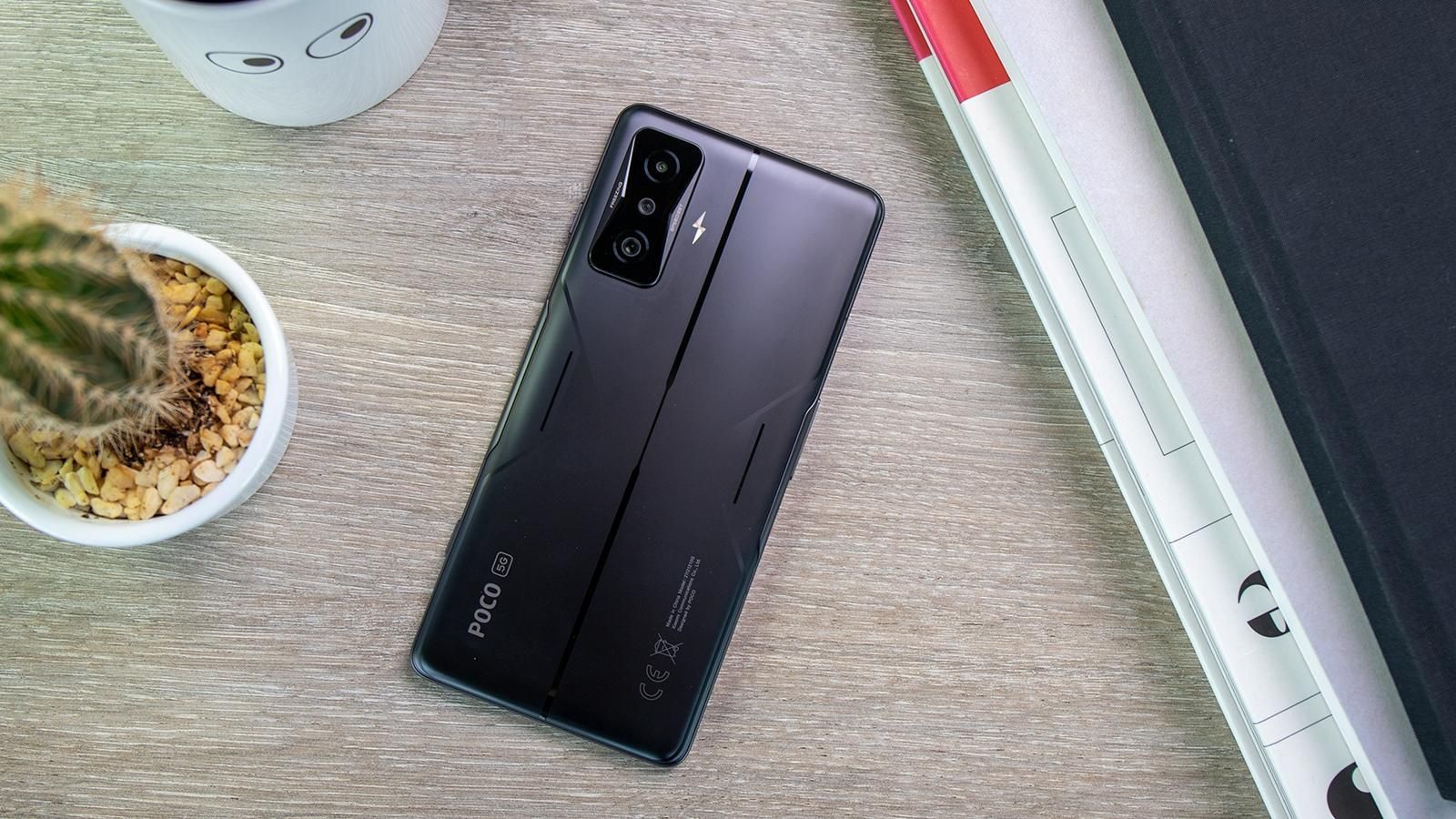 Игровой телефон poco f4 gt