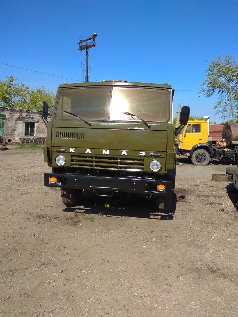КамАЗ 55111 самосвал 13 тонник в хорошем состоянии Каз учёт.