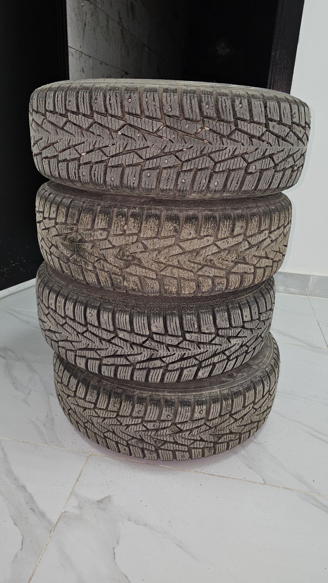 Продам резину зимнюю
