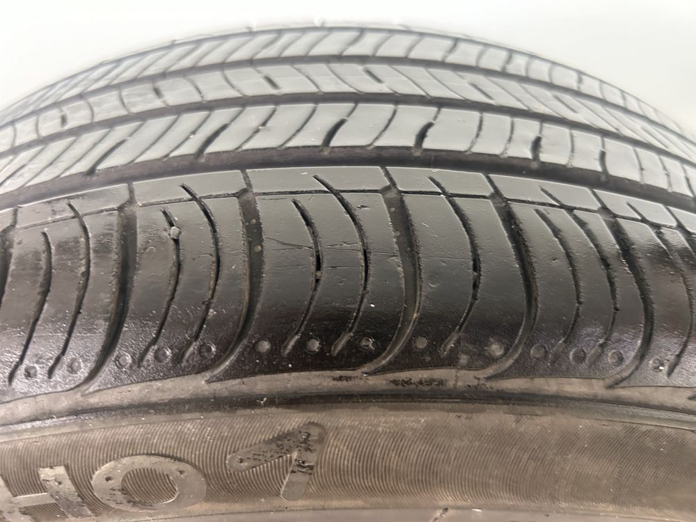 Шины kumho 225/45/17 летние.