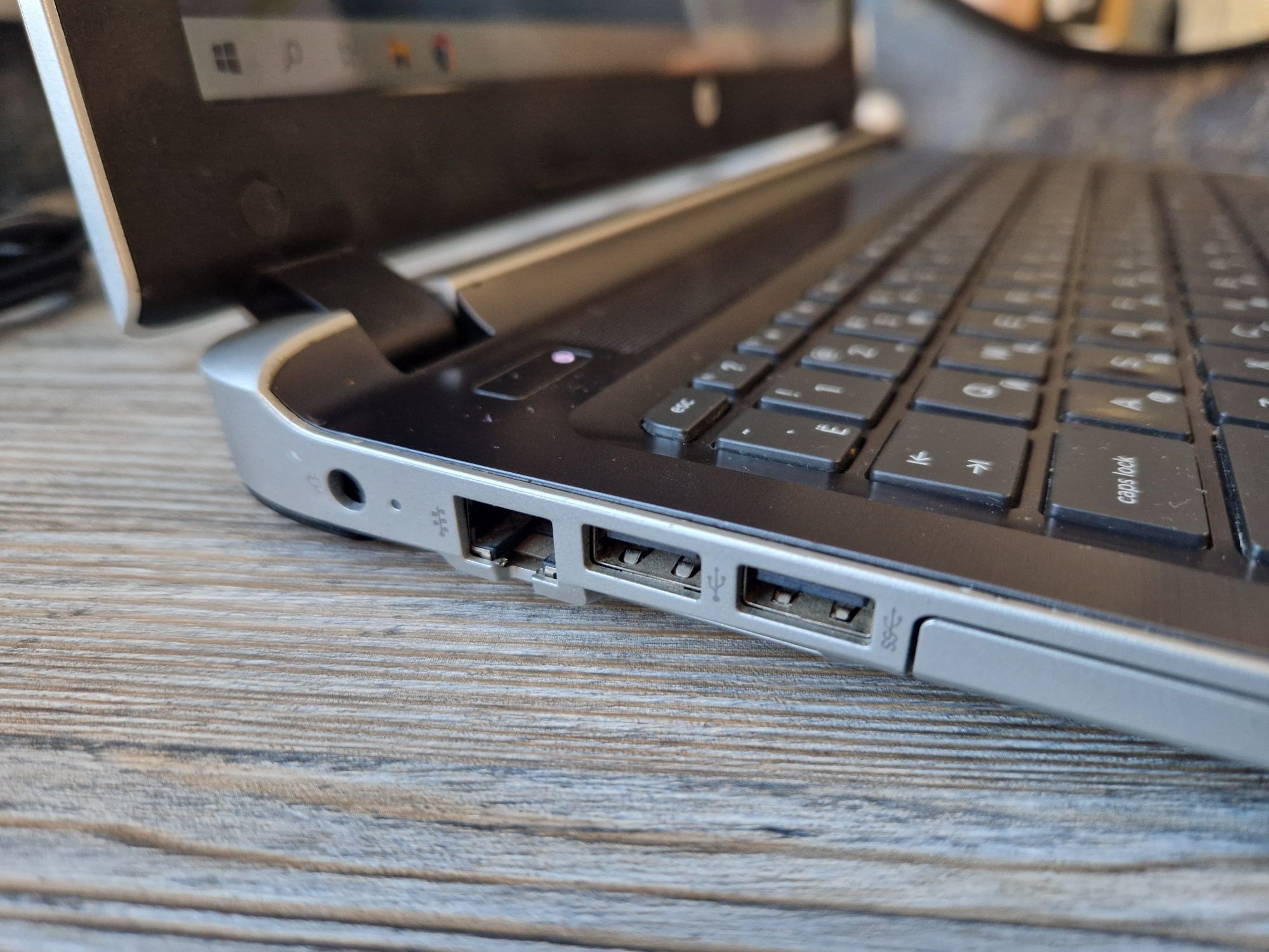 Ноутбук HP Pavilion для работы состояние хорошее