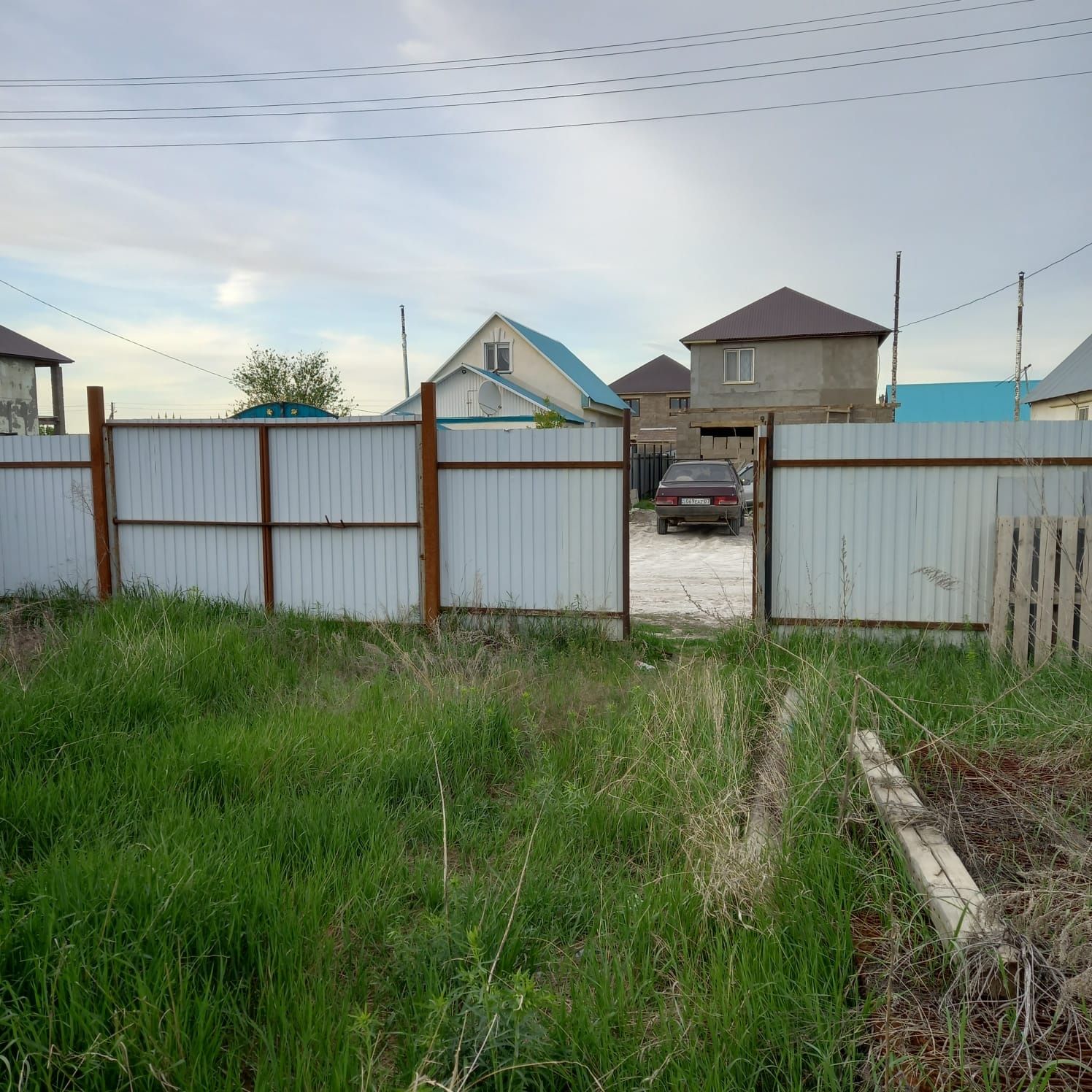 Продам 5 сот земли р/н Птицефабрика  в центре