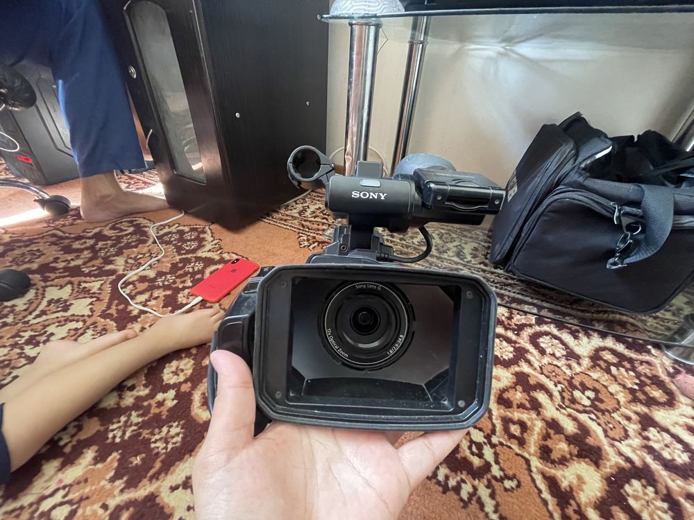 Sony DCR-SD1000.