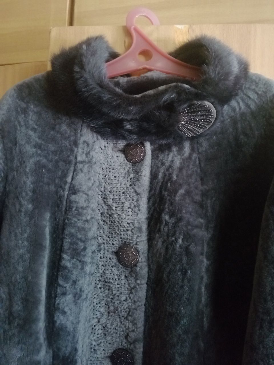Продам шубу. В хорошем состоянии.