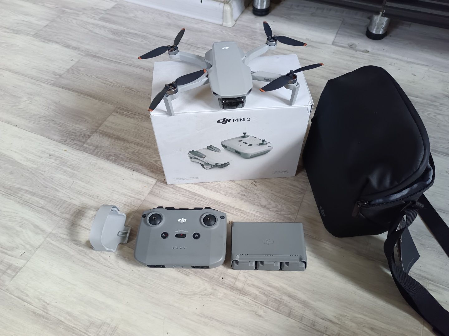 Дрон DJI Mini 2 Fly More Combo